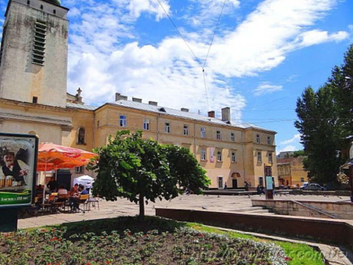 Smart Apartments Lviv Extérieur photo