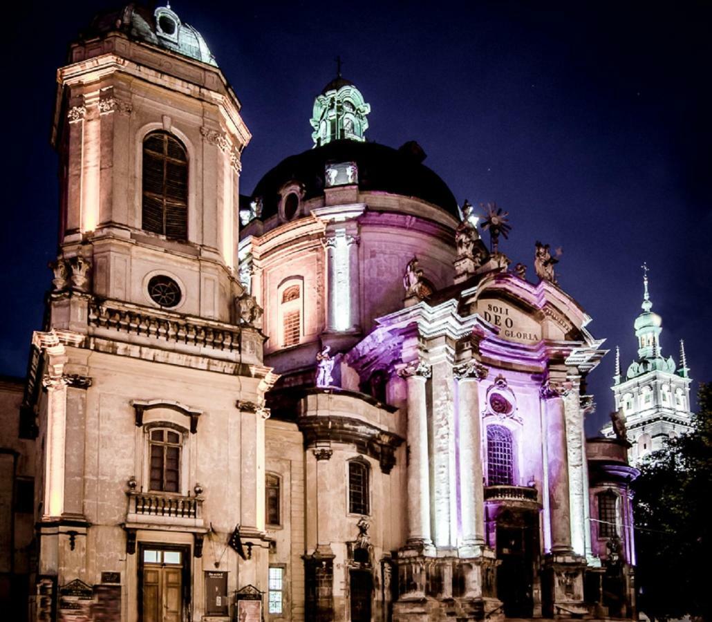 Smart Apartments Lviv Extérieur photo